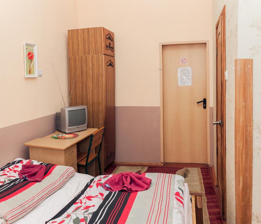 Apple Hostel Lviv Ruang foto